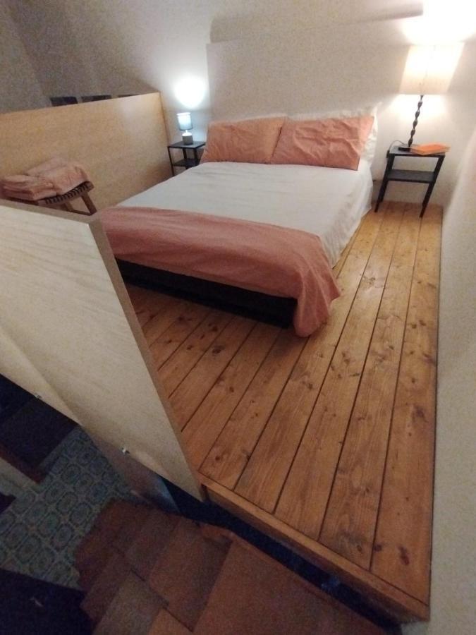 Casa Merisi Al Centro Storico Di Napoli Екстериор снимка