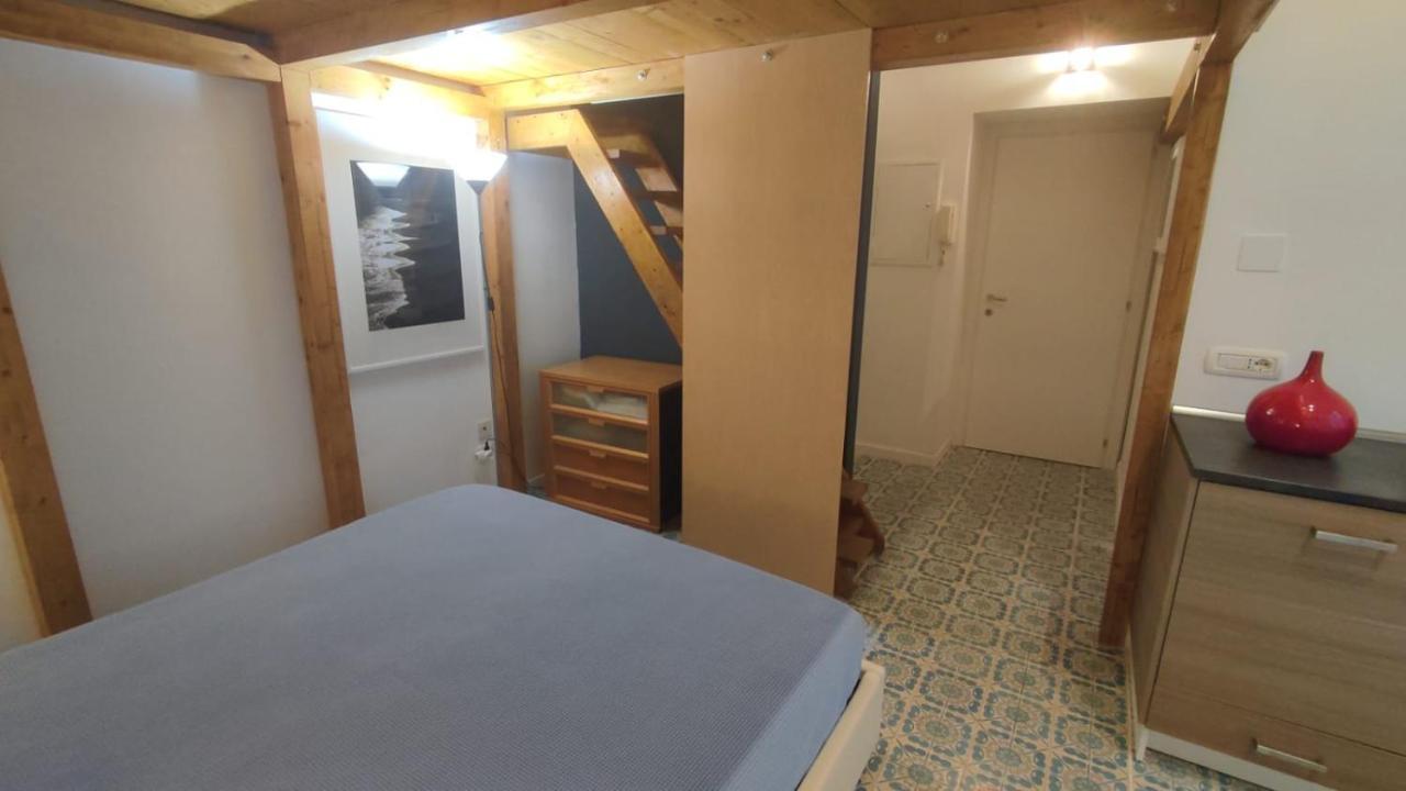 Casa Merisi Al Centro Storico Di Napoli Екстериор снимка